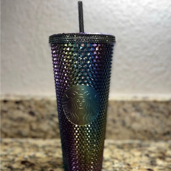 Bundle of Starbucks Fall 2023 Oil Slick Venti Tumblers - Picture 5 of 5